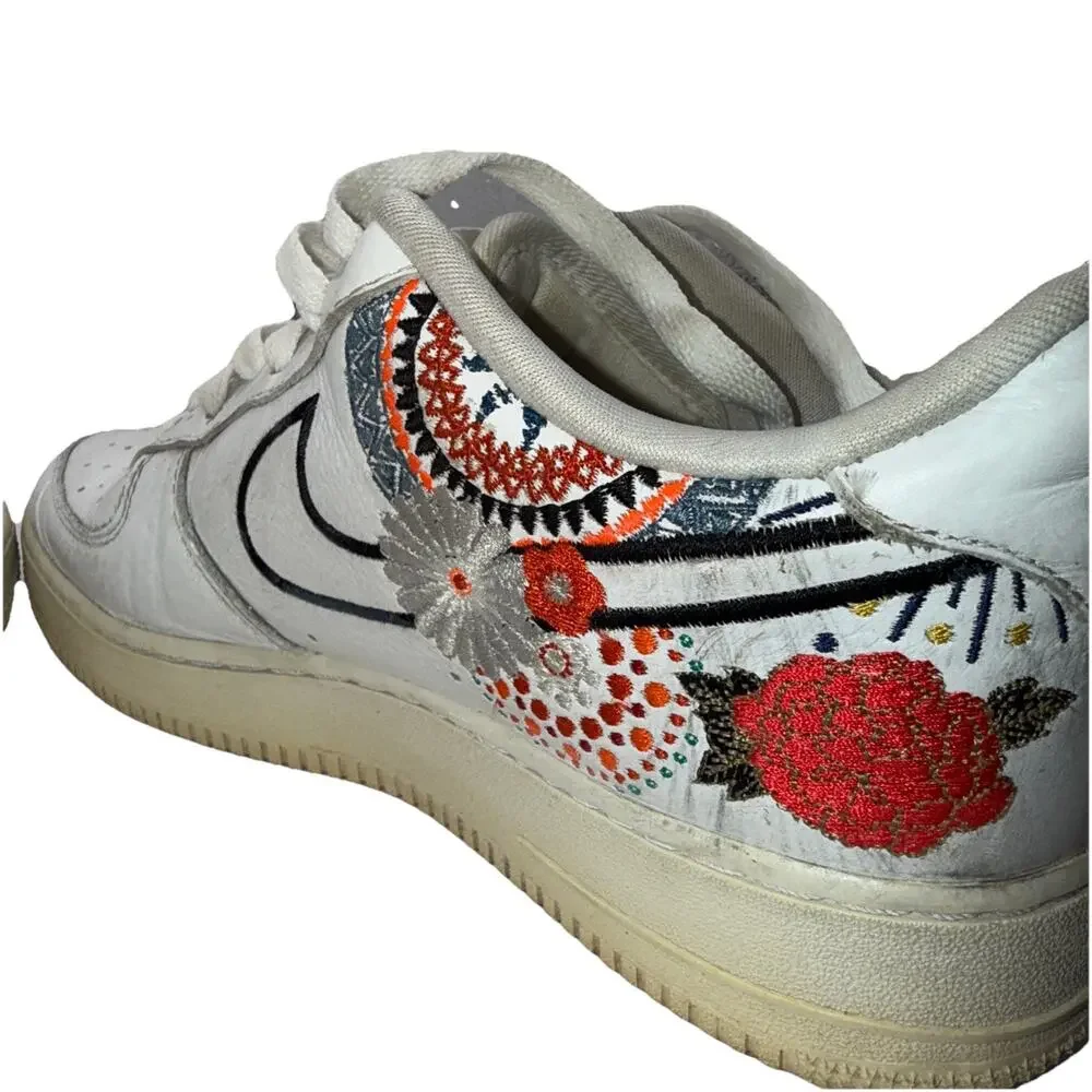 Size 11 - Nike Air Force 1 LNY W